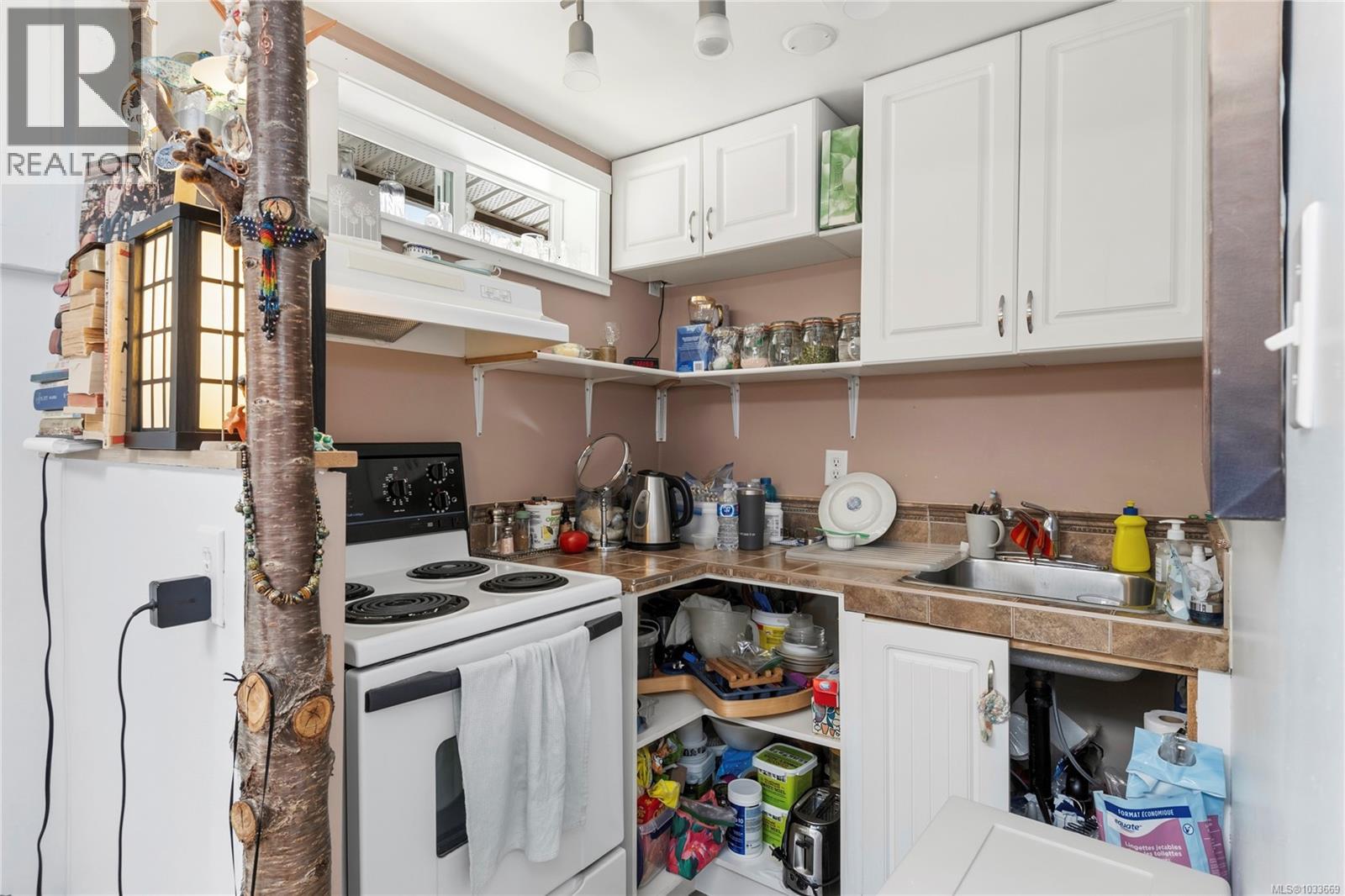 3402 Bevan Rd, Cumberland