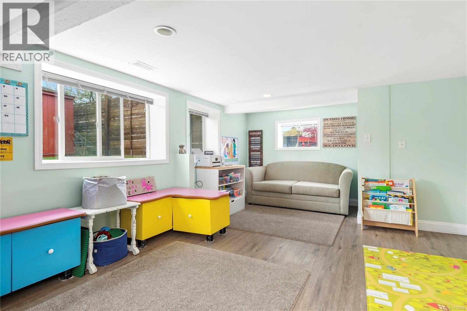 3402 Bevan Rd, Cumberland