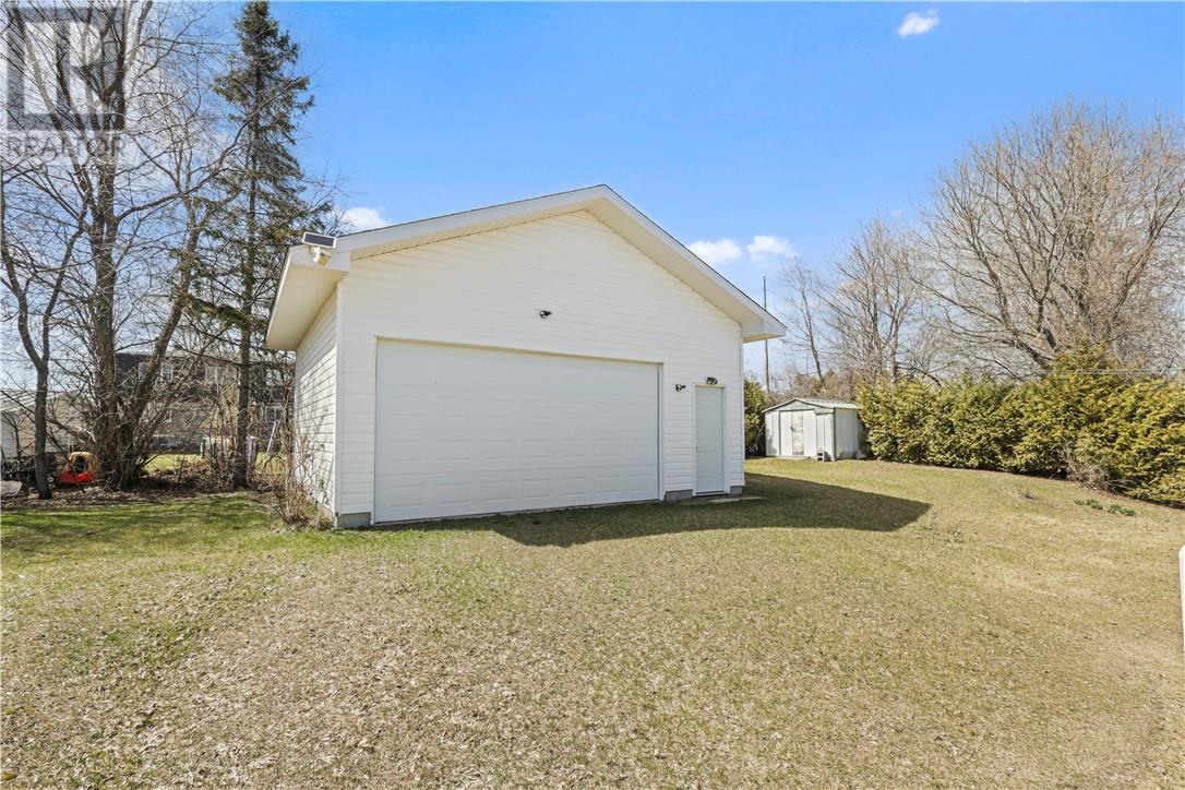 53 WALCOT Street, Little Current, Ontario, P0P1K0 — Photo 7