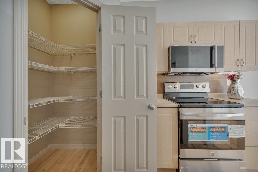 #41 1650 TOWNE CENTER BV NW, Edmonton