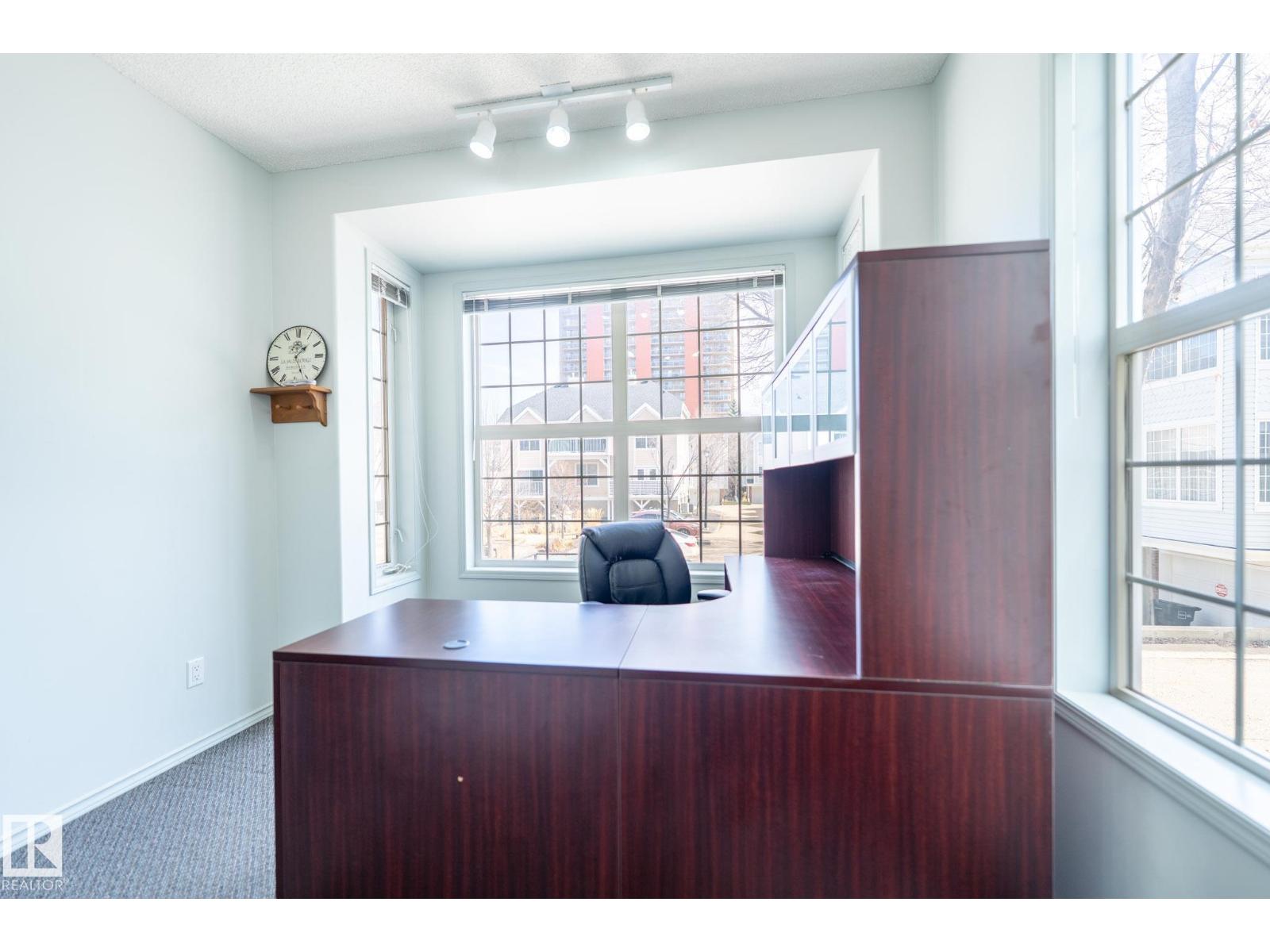 #3 10235 111 ST NW, Edmonton