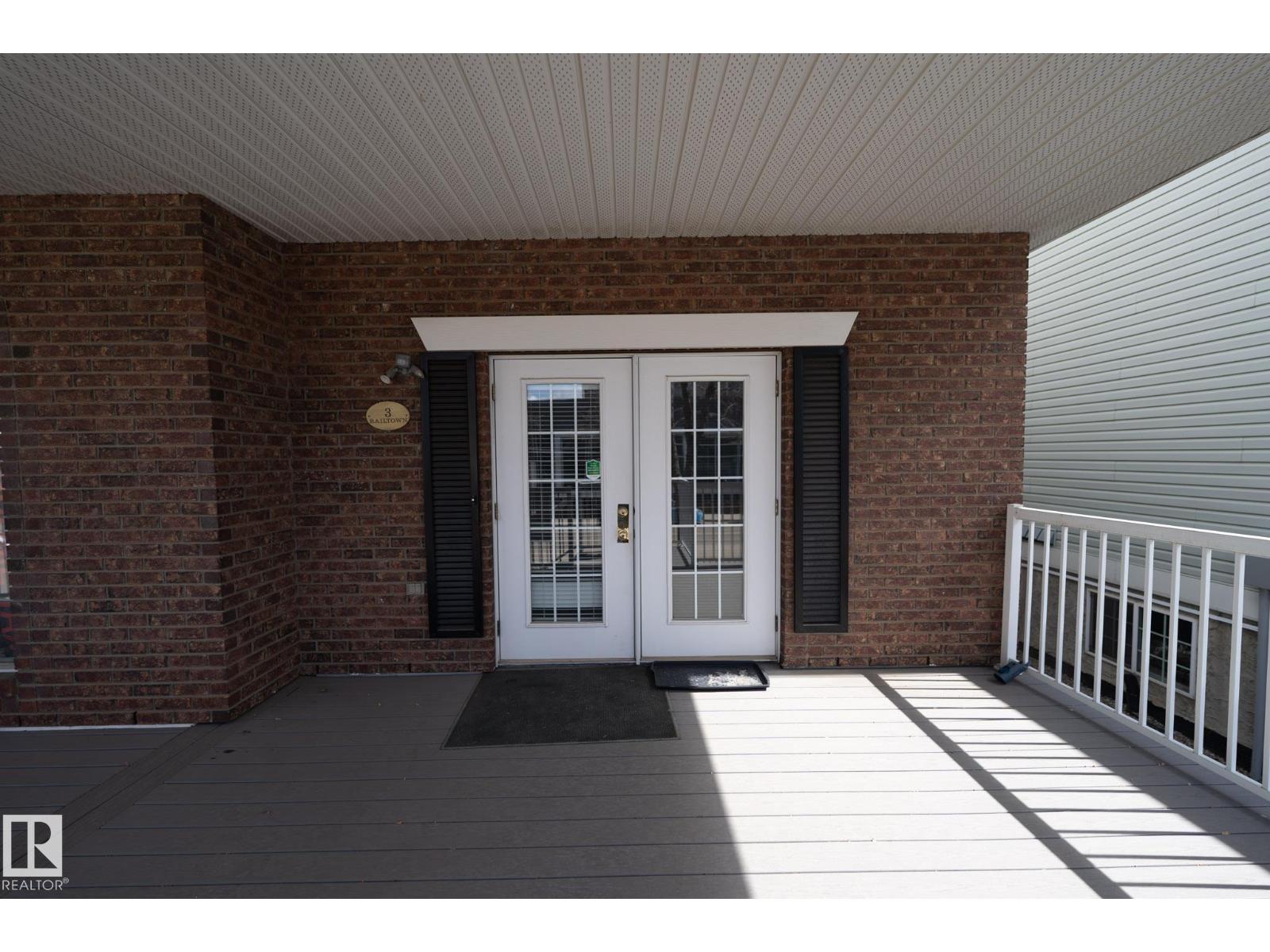 #3 10235 111 ST NW - 15