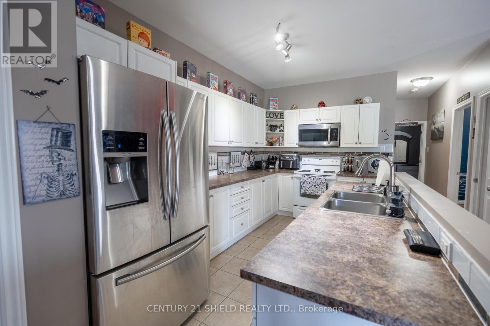 1520 GERALD STREET - 20