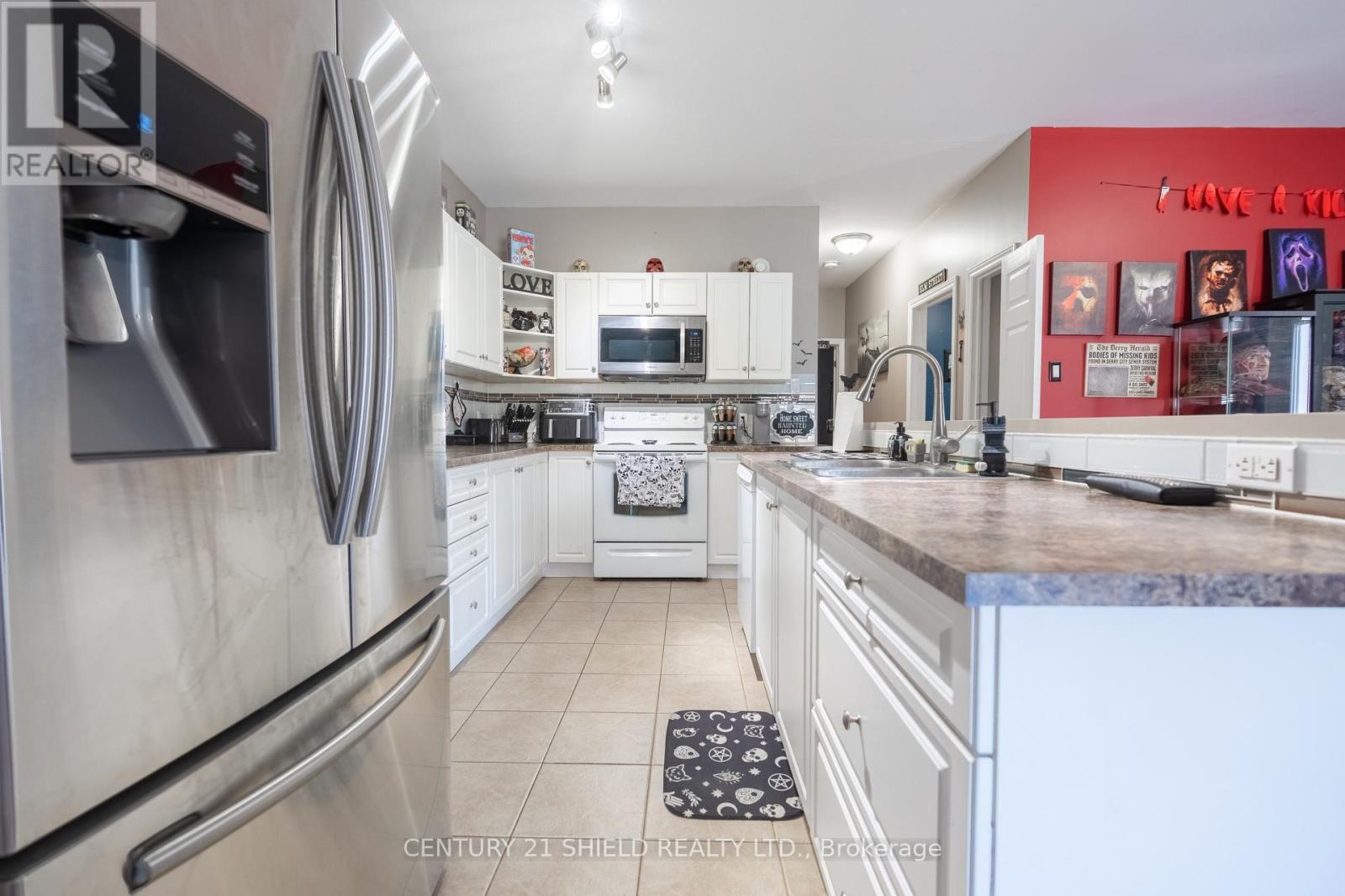 1520 GERALD STREET - 21