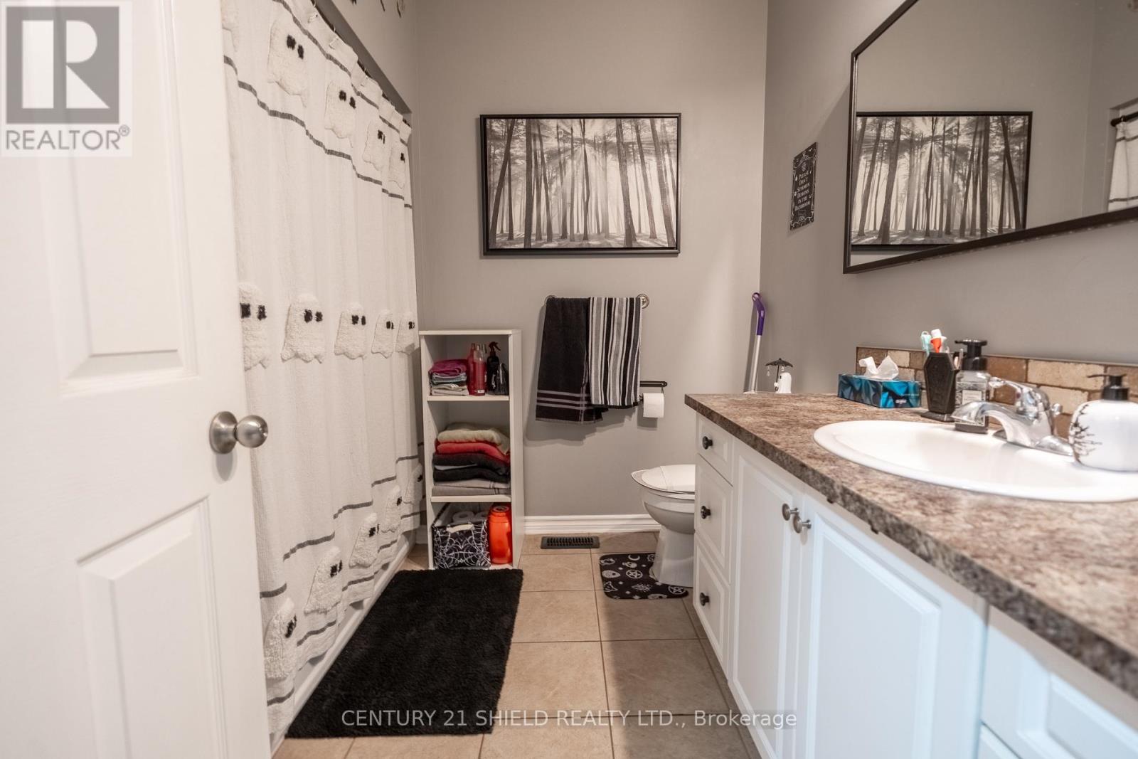 1520 GERALD STREET - 26