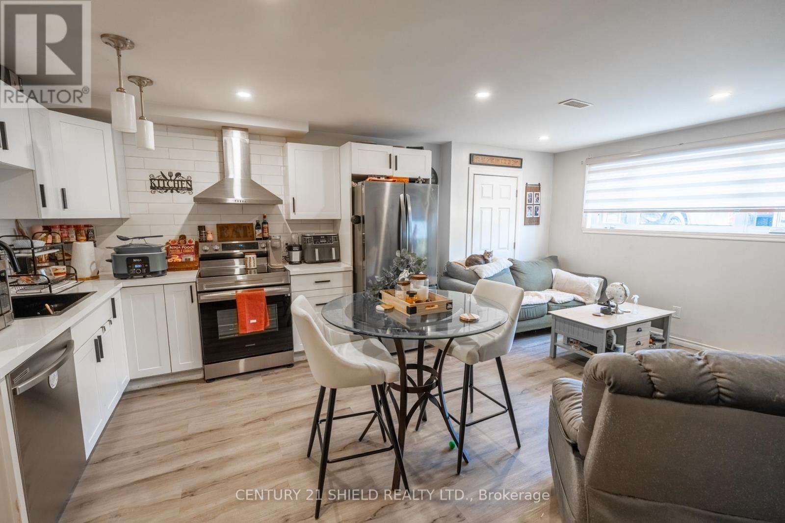 1520 GERALD STREET - 6