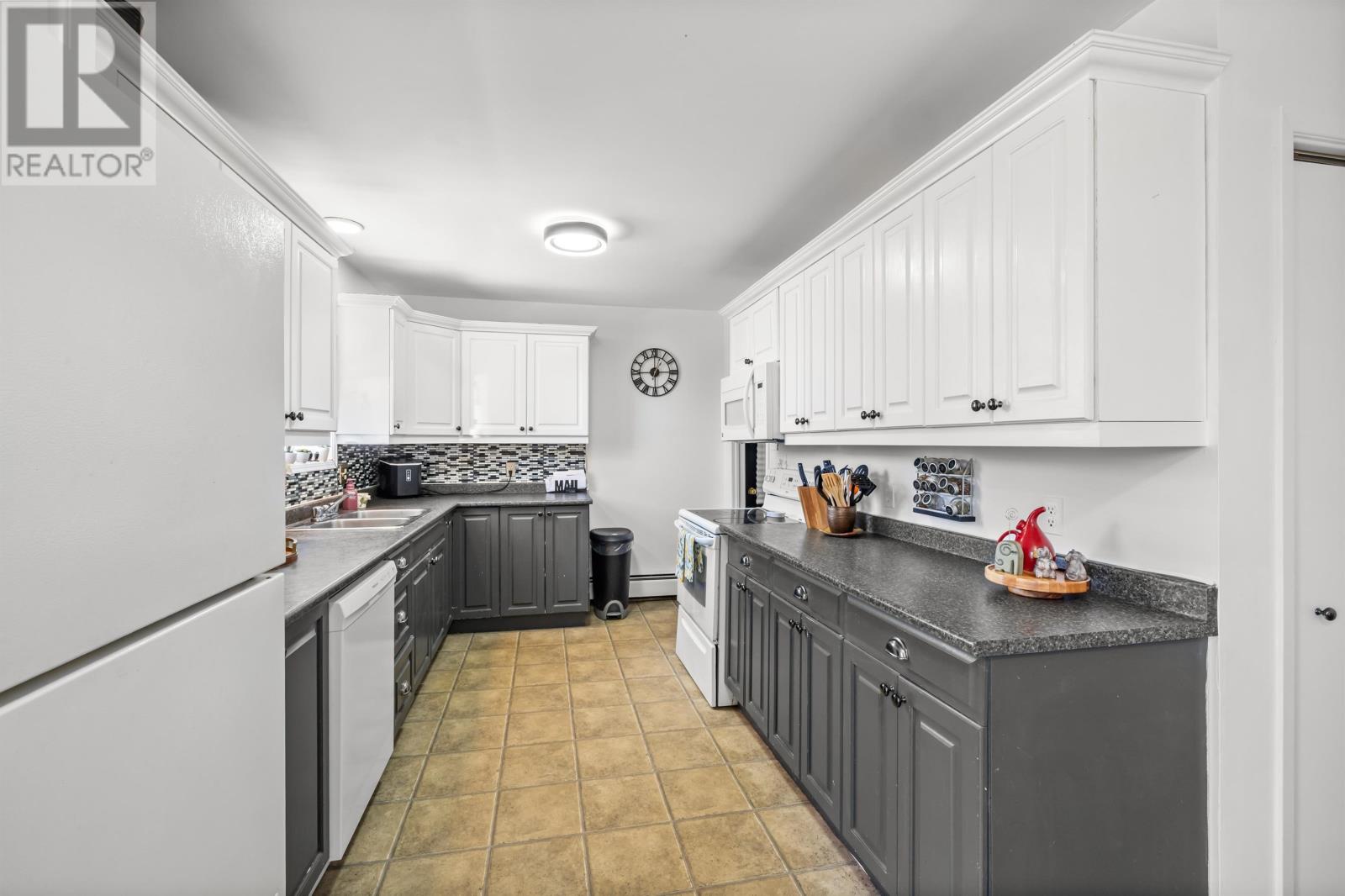 1 Braemore Avenue - 13