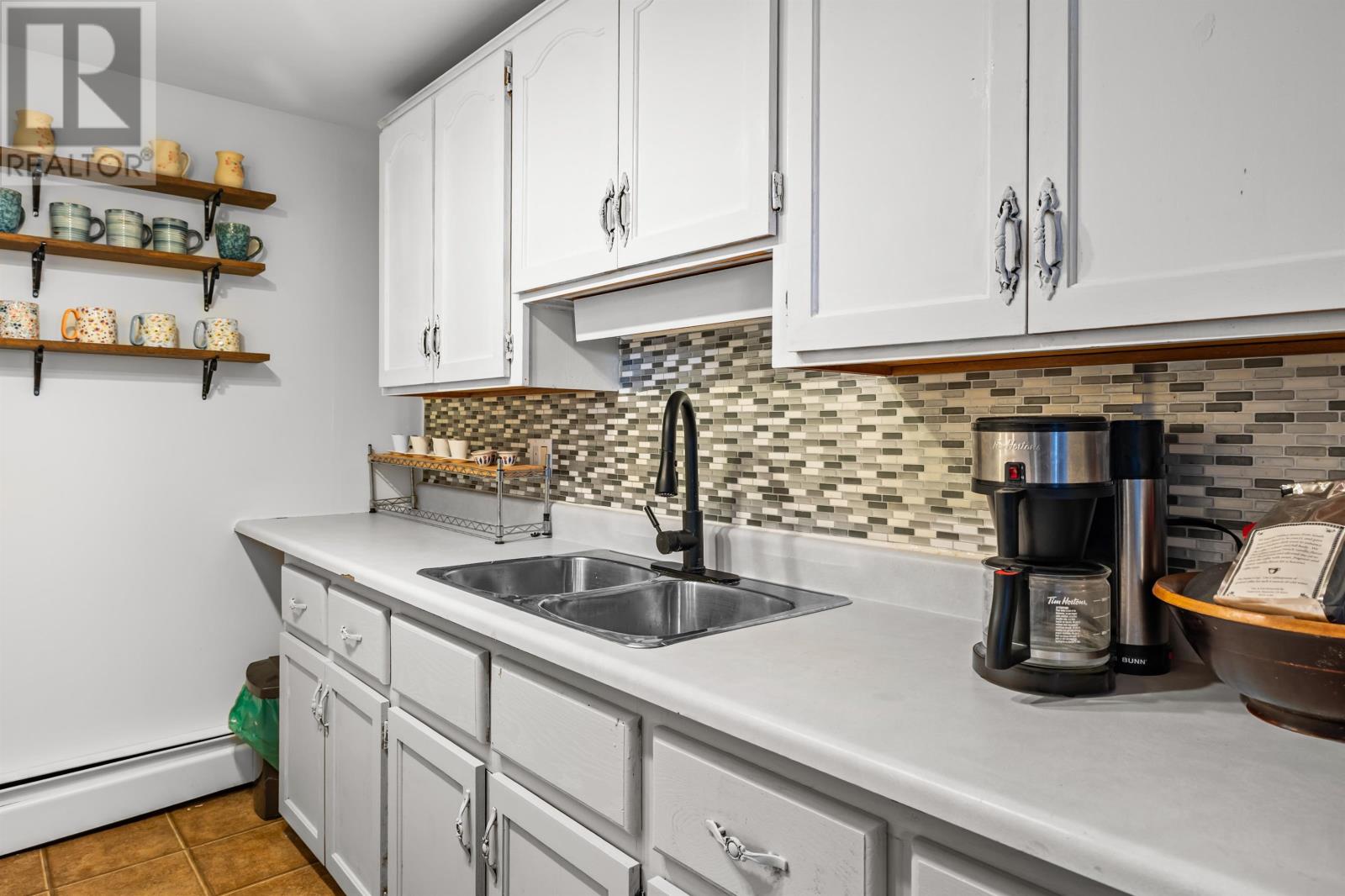 1 Braemore Avenue - 28