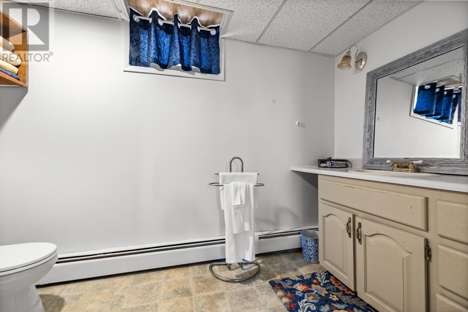 1 Braemore Avenue - 33