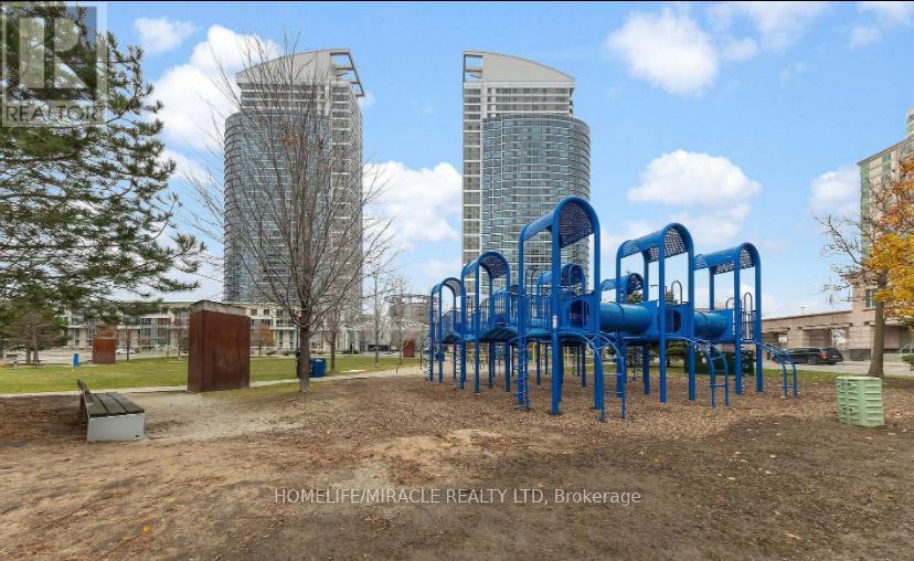 #2106 36 LEE CENTRE DRIVE - 30