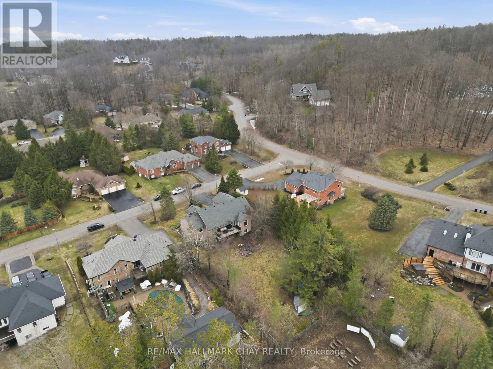 3 FOREST HILL DRIVE - 34