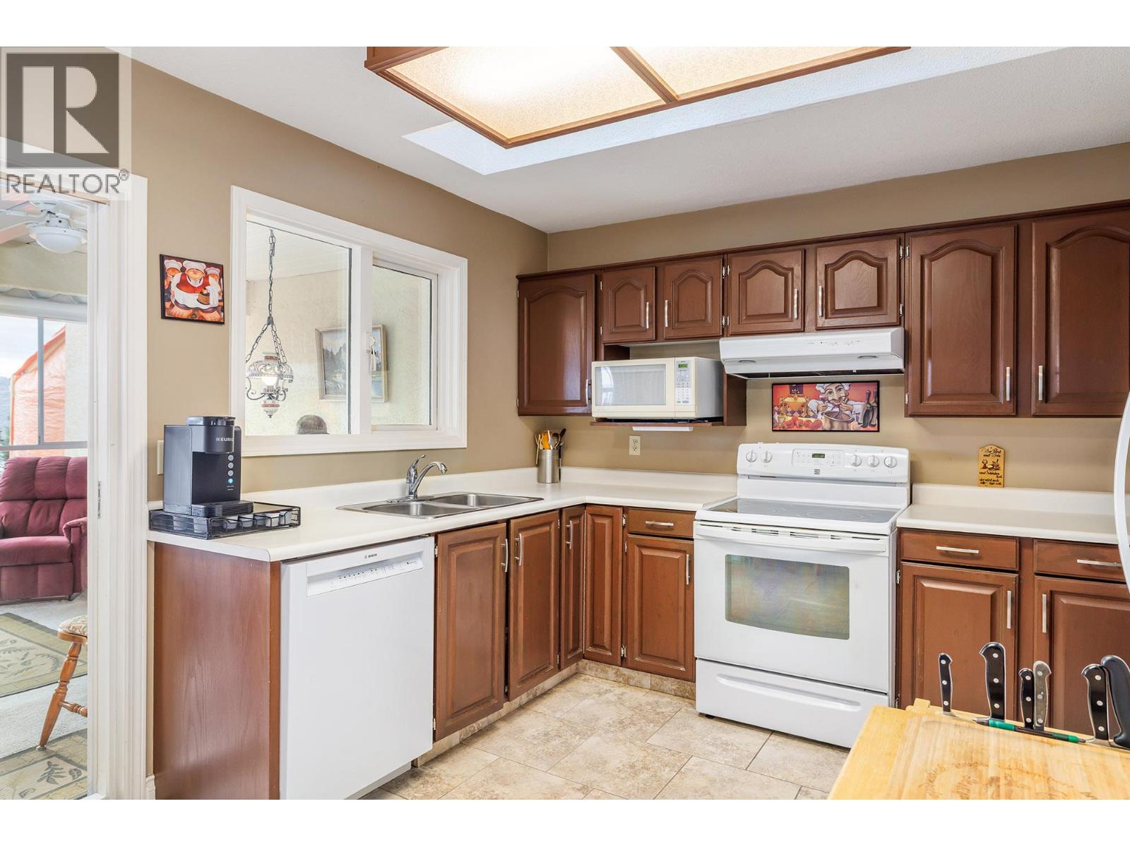4450 Ponderosa Drive Unit# 202, Peachland