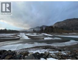 1400 Manly Meadows Road, Grand Forks, BC V0H1H9 Photo 18