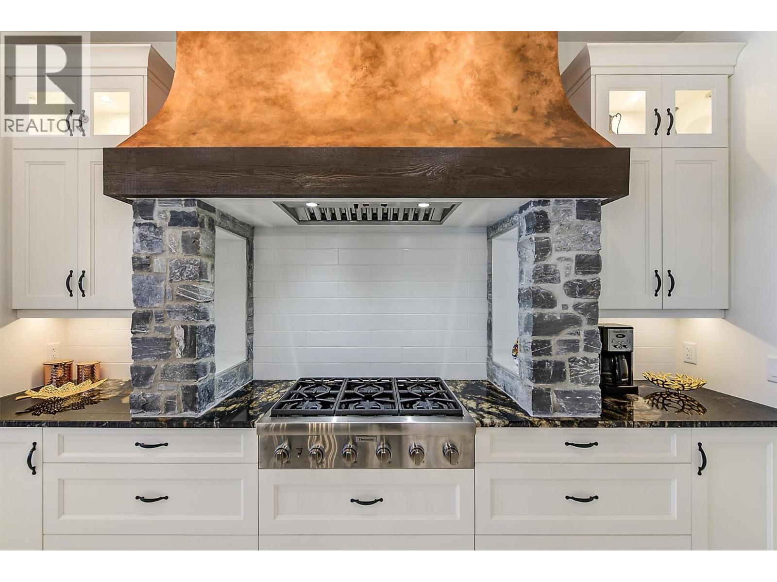  3279 Vineyard View Drive, West Kelowna