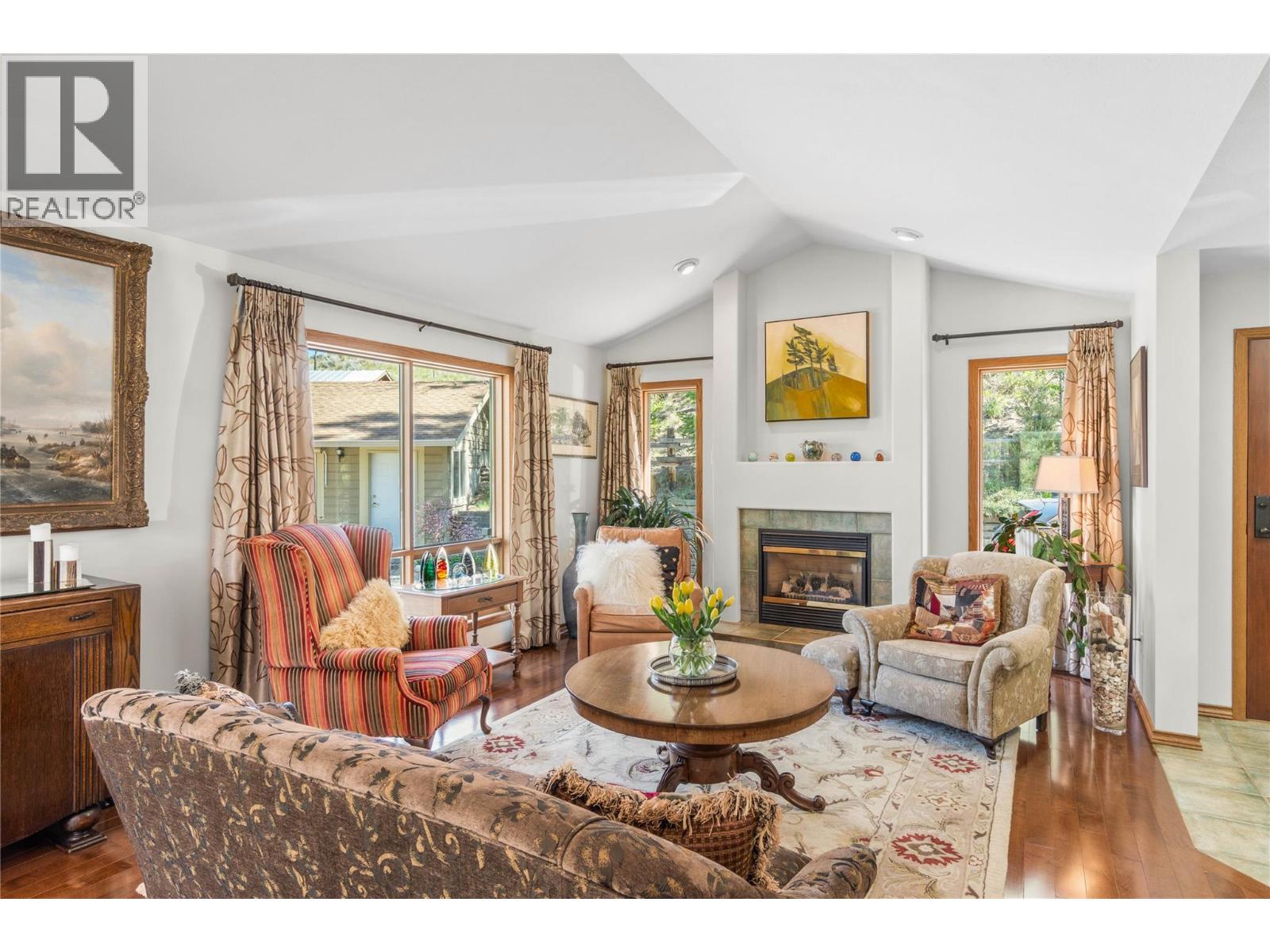 6828 Barnhartvale Road - 6