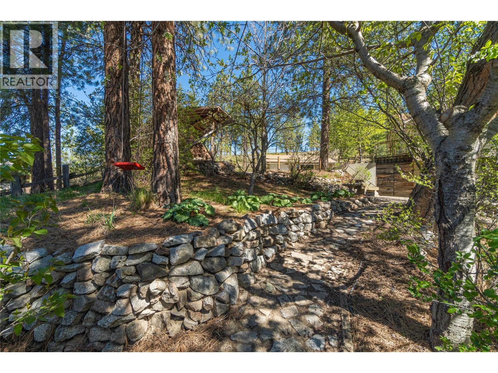 6828 Barnhartvale Road - 61