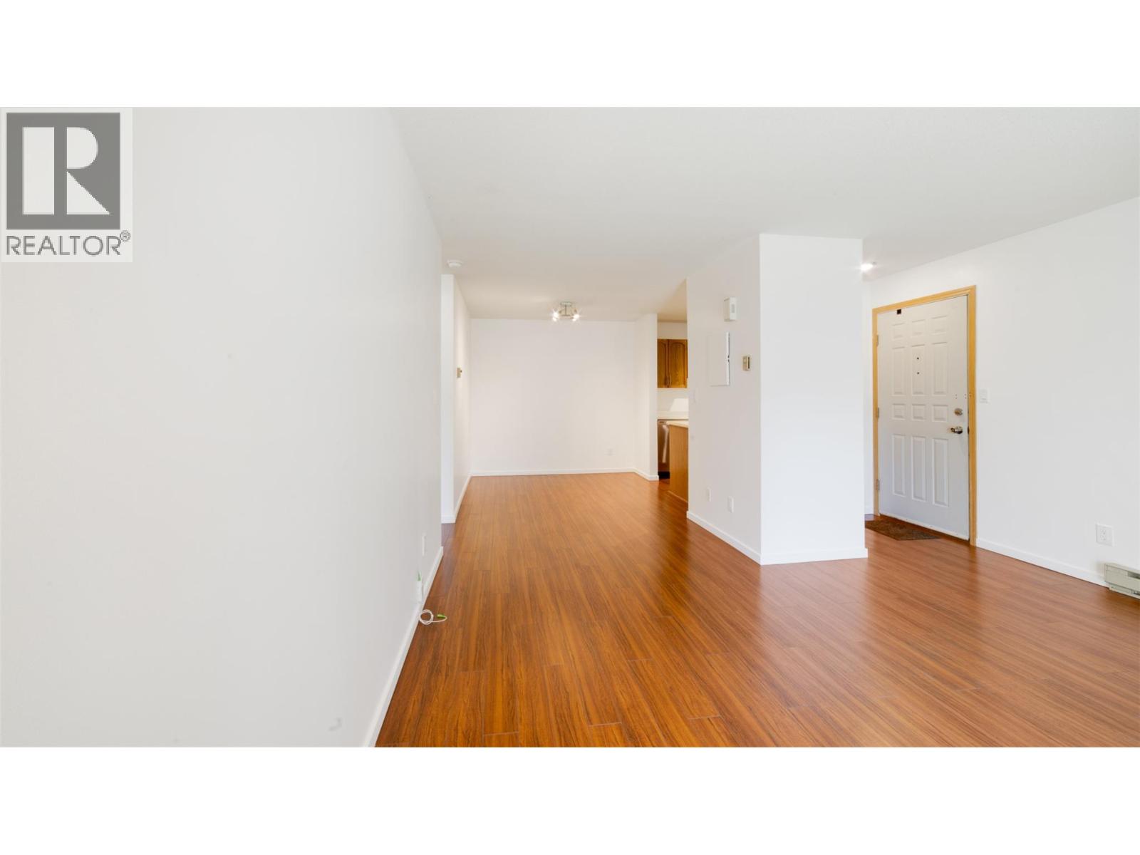 208D 735 Cook Road, Kelowna