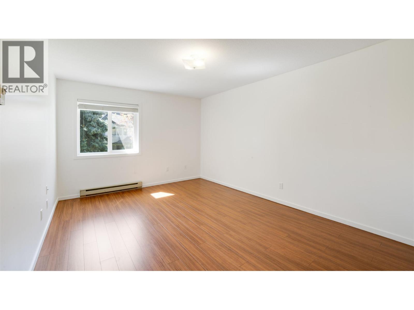 208D 735 Cook Road, Kelowna