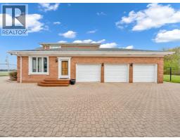 2pc Bathroom - 883 Front Road South, Amherstburg, ON N9V2M4 Photo 6