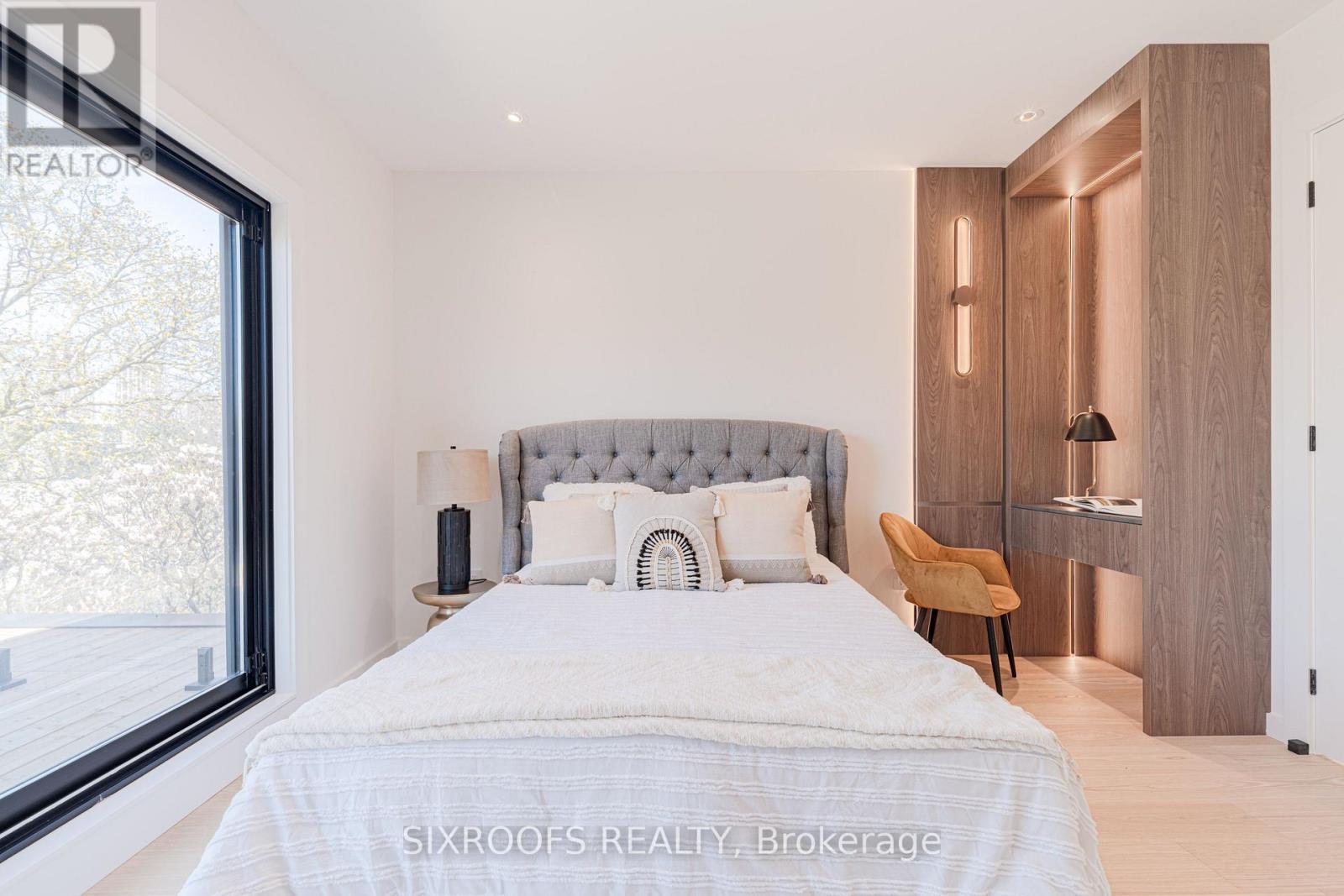44A ALCINA AVENUE - 28