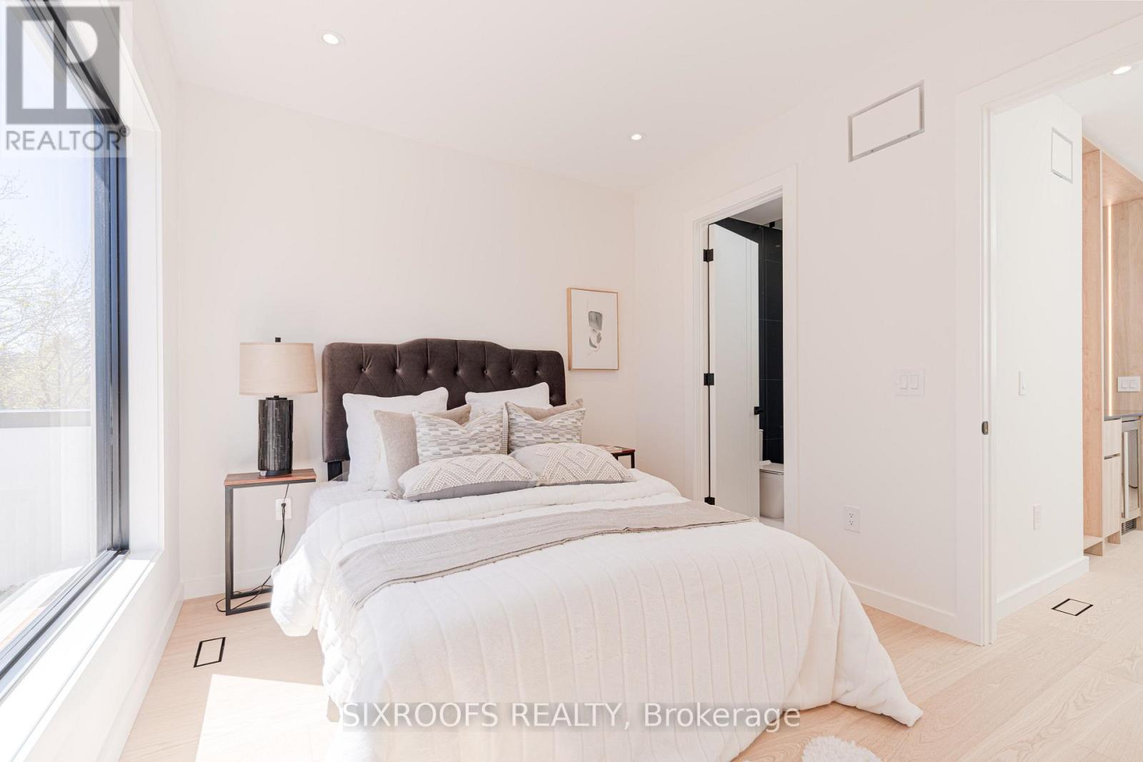 44A ALCINA AVENUE - 31