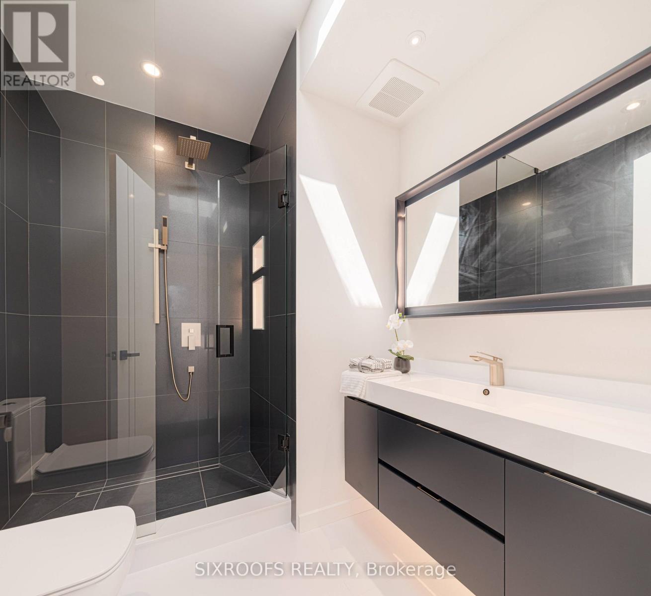 44A ALCINA AVENUE - 36