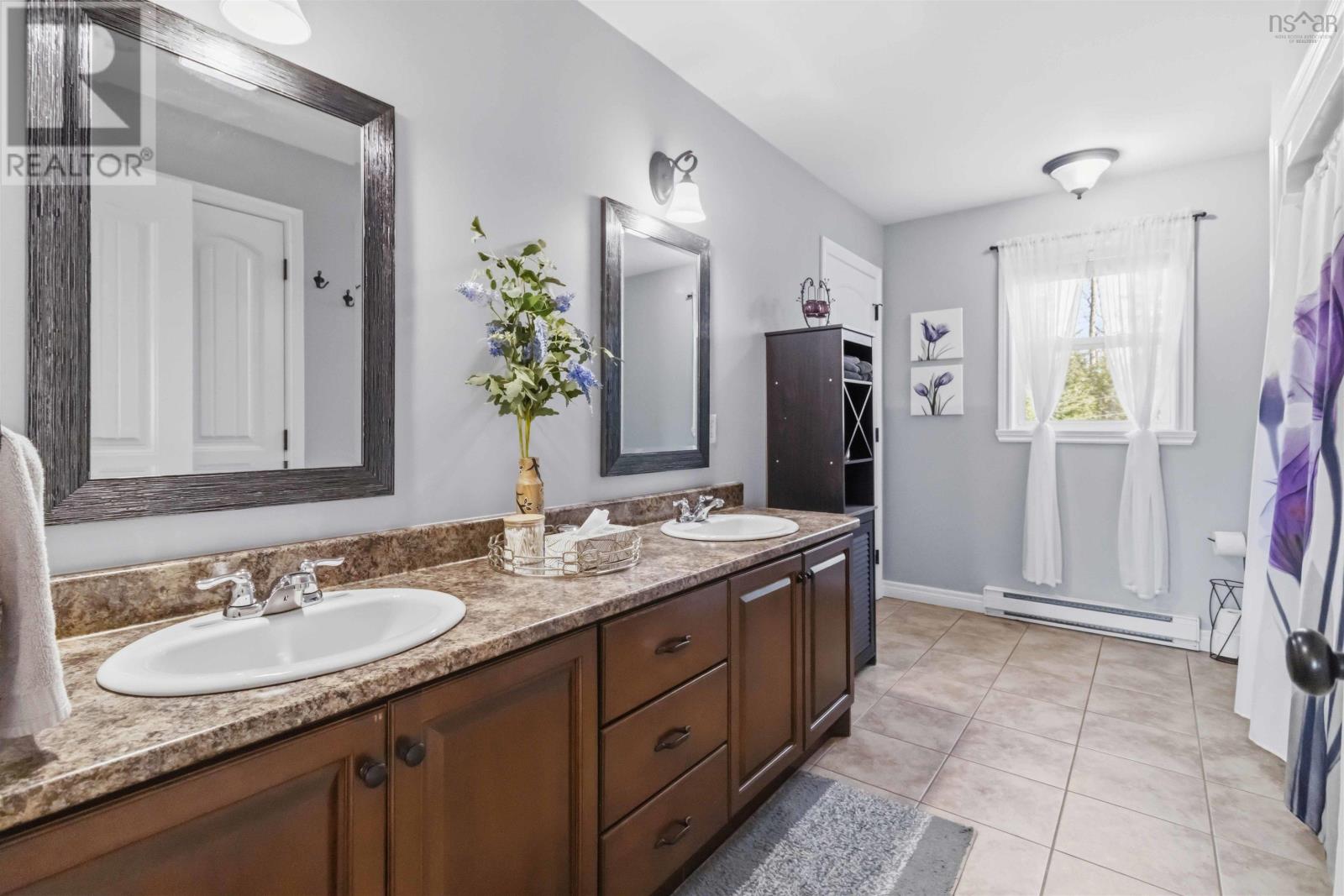 Property 16 of 38 of 28 Tenshire Court