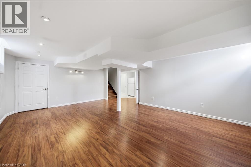 189 CLOVERLEAF Drive - 44