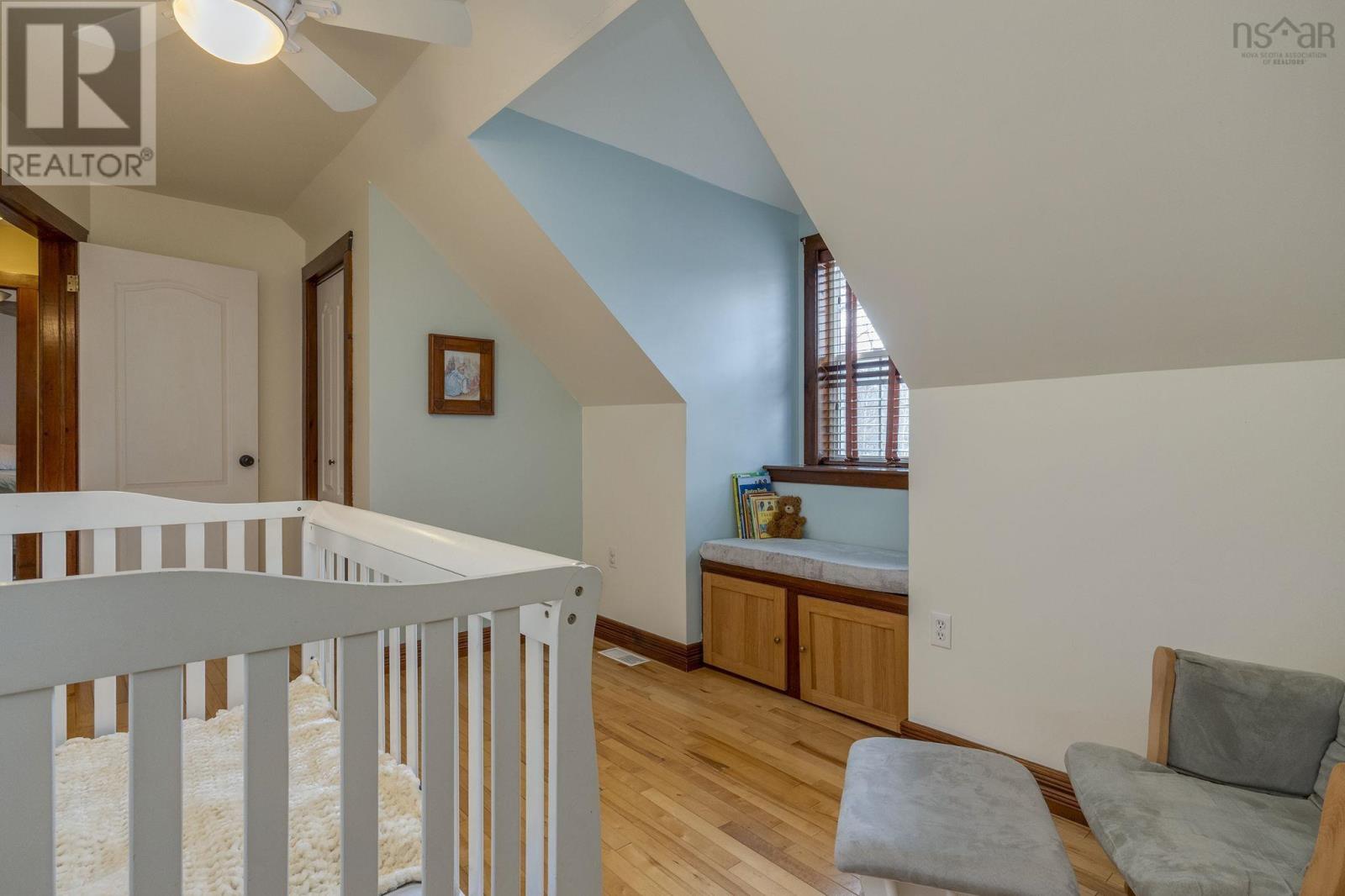 29 Robie Avenue - 37
