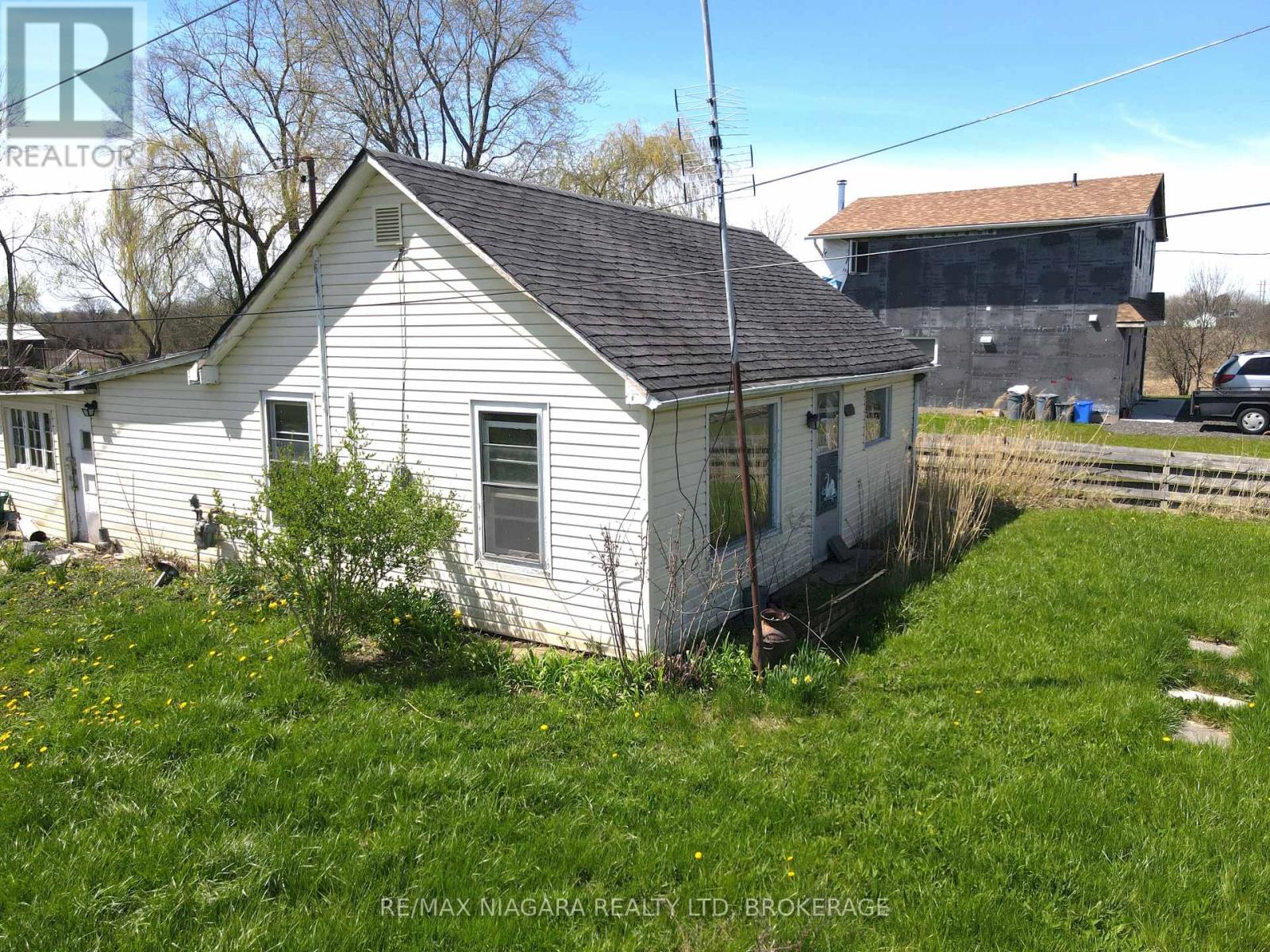 1891 GARRISON ROAD - 3