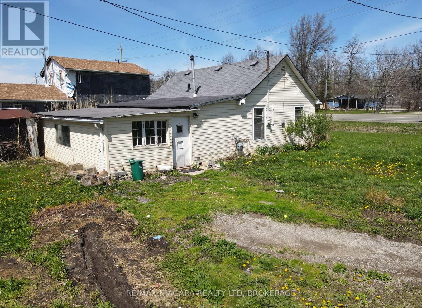 1891 GARRISON ROAD - 4