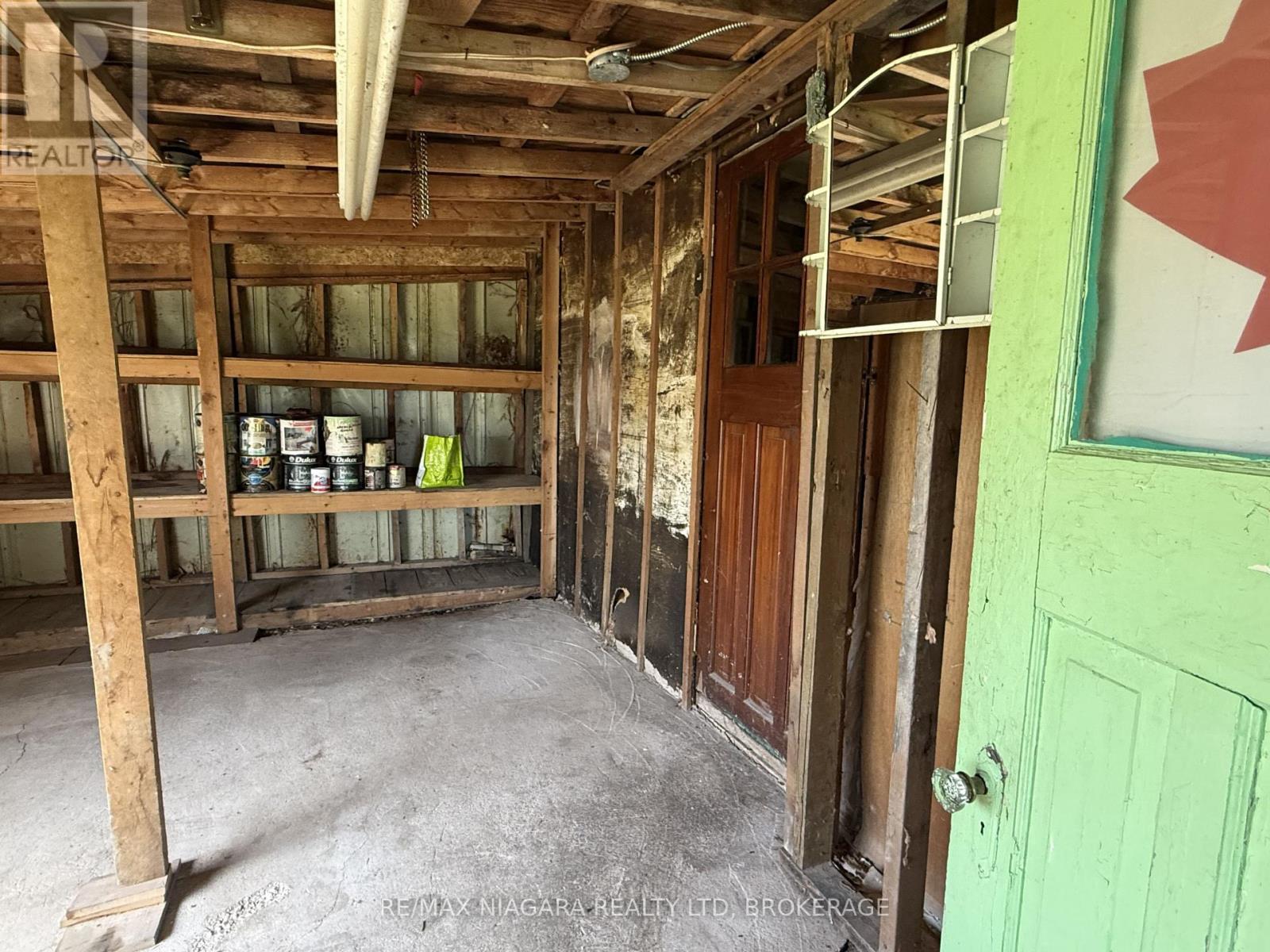 1891 GARRISON ROAD - 6