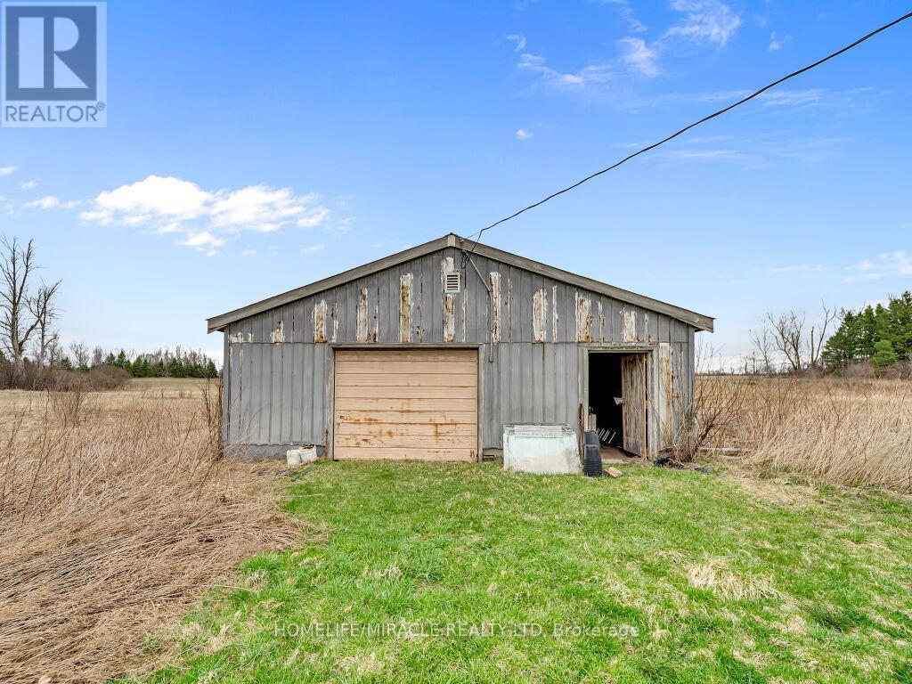 1416 HWY 6 — photo 36