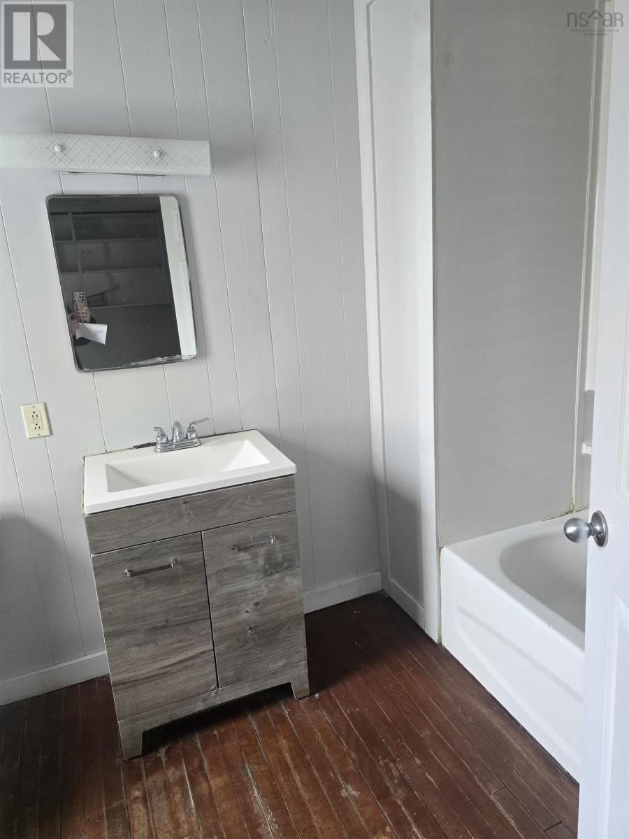 Property 5 of 8 of 111 Tacoma Drive