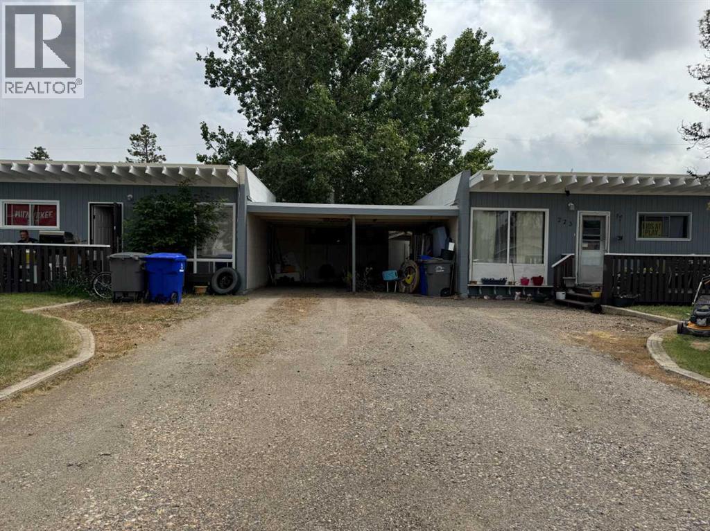 227 53 Avenue E - photo 4