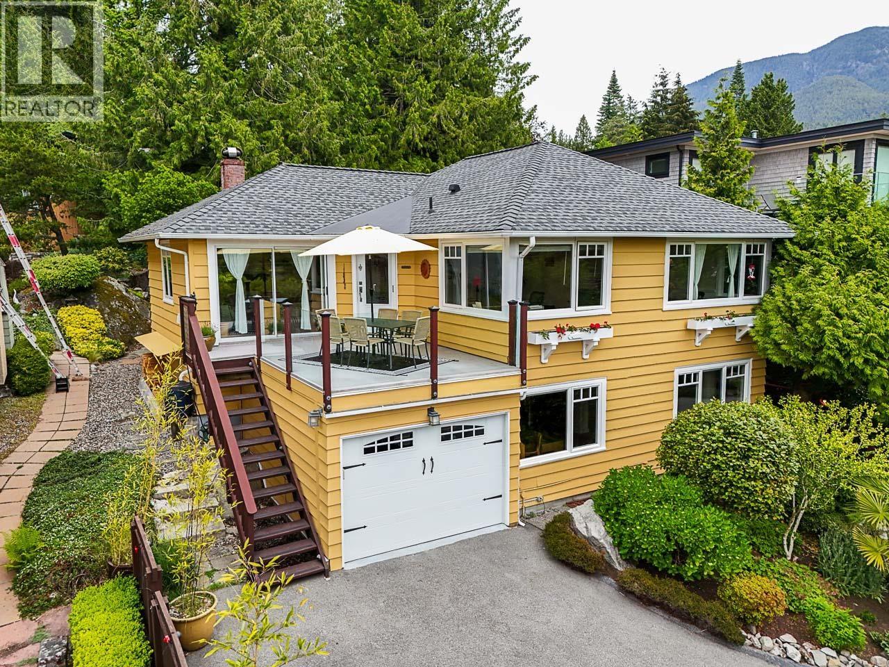 6577 MARINE DRIVE, West Vancouver