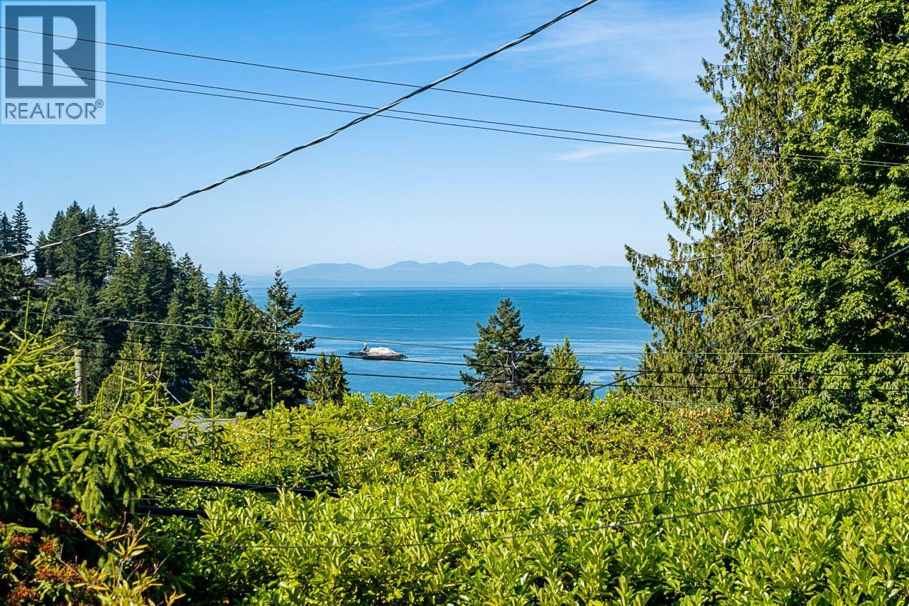 6577 MARINE DRIVE, West Vancouver