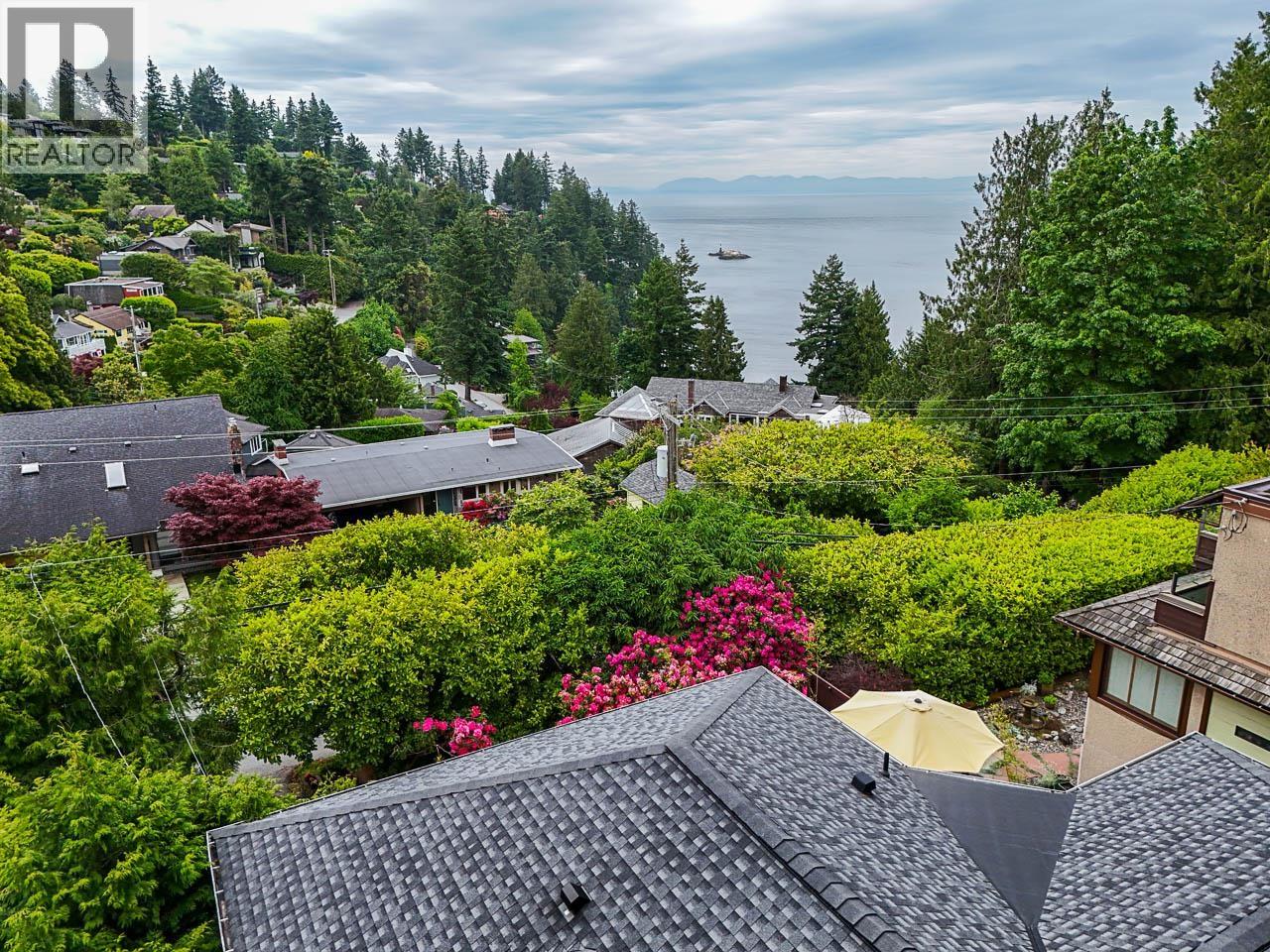 6577 MARINE DRIVE, West Vancouver