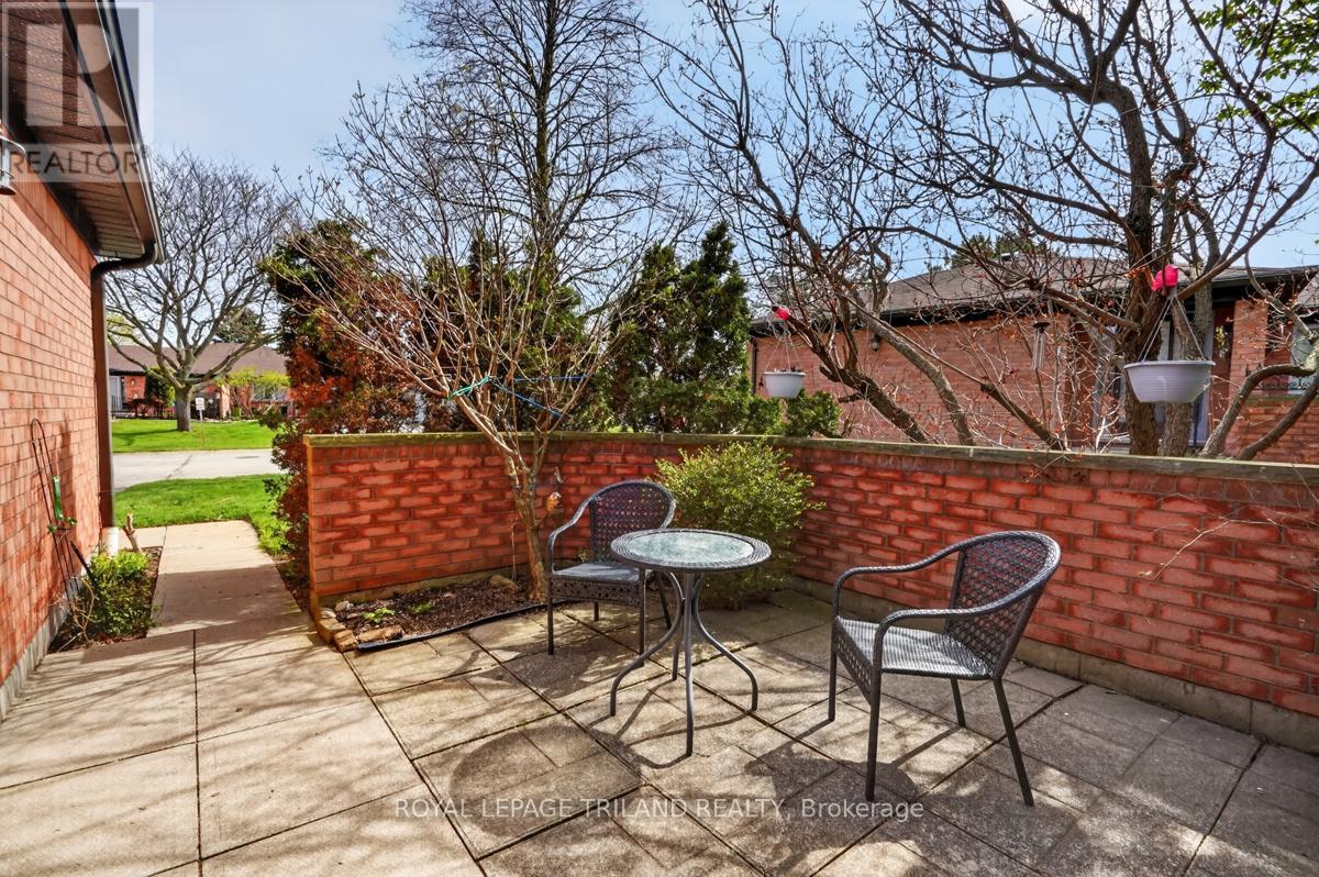 29 - 65 FIDDLERS GREEN ROAD