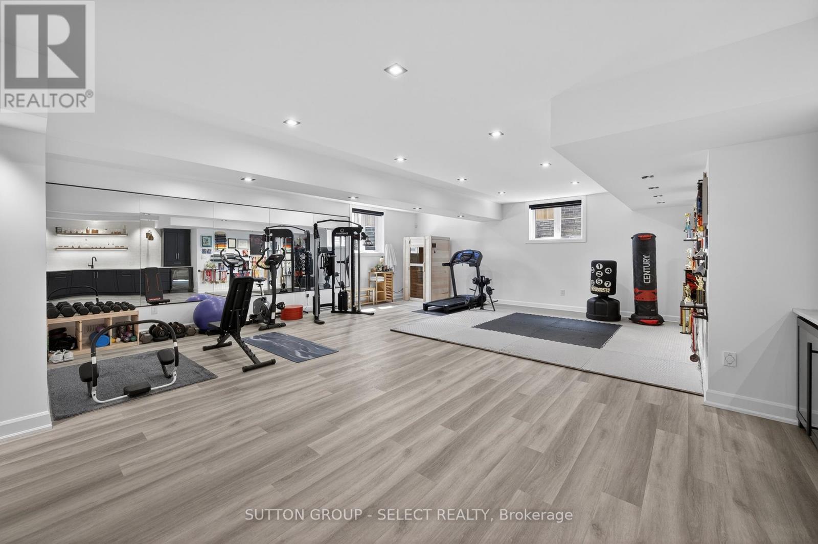 Lower huge gym