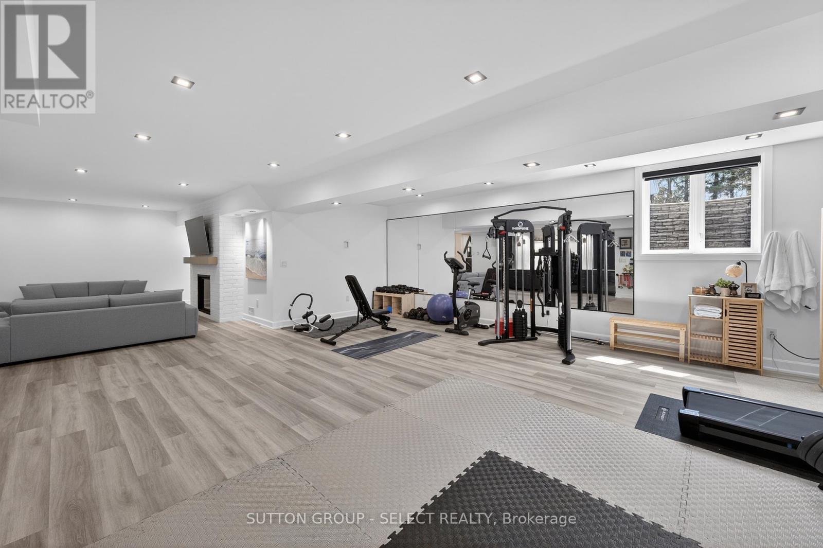 Oversized great spaces with high ceilings