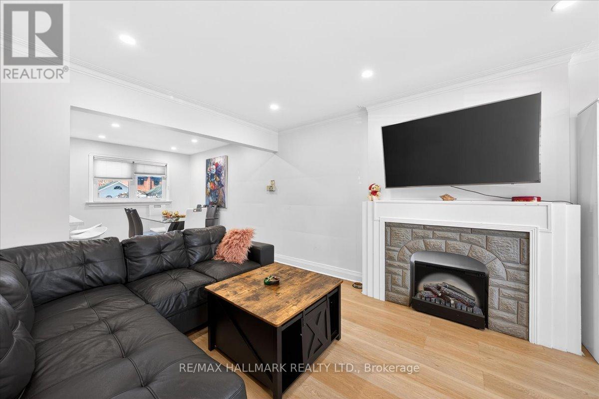 910 EGLINTON AVENUE E - 6