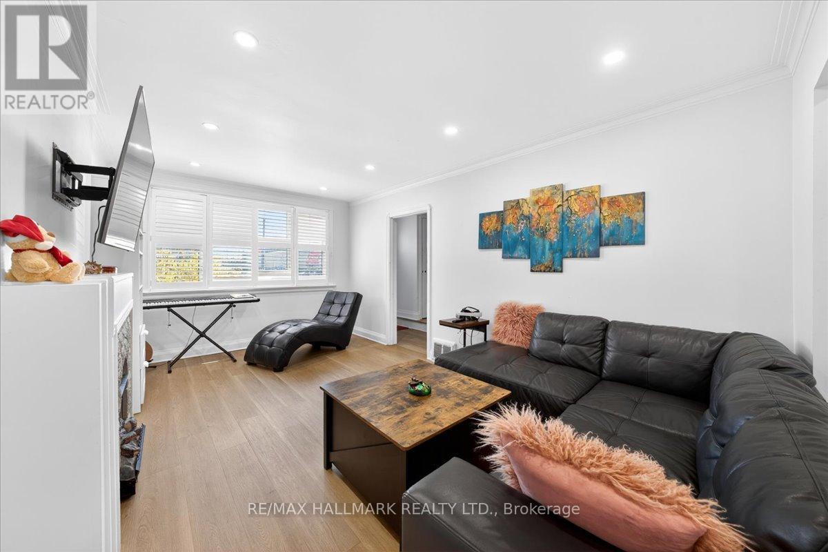 910 EGLINTON AVENUE E - 5