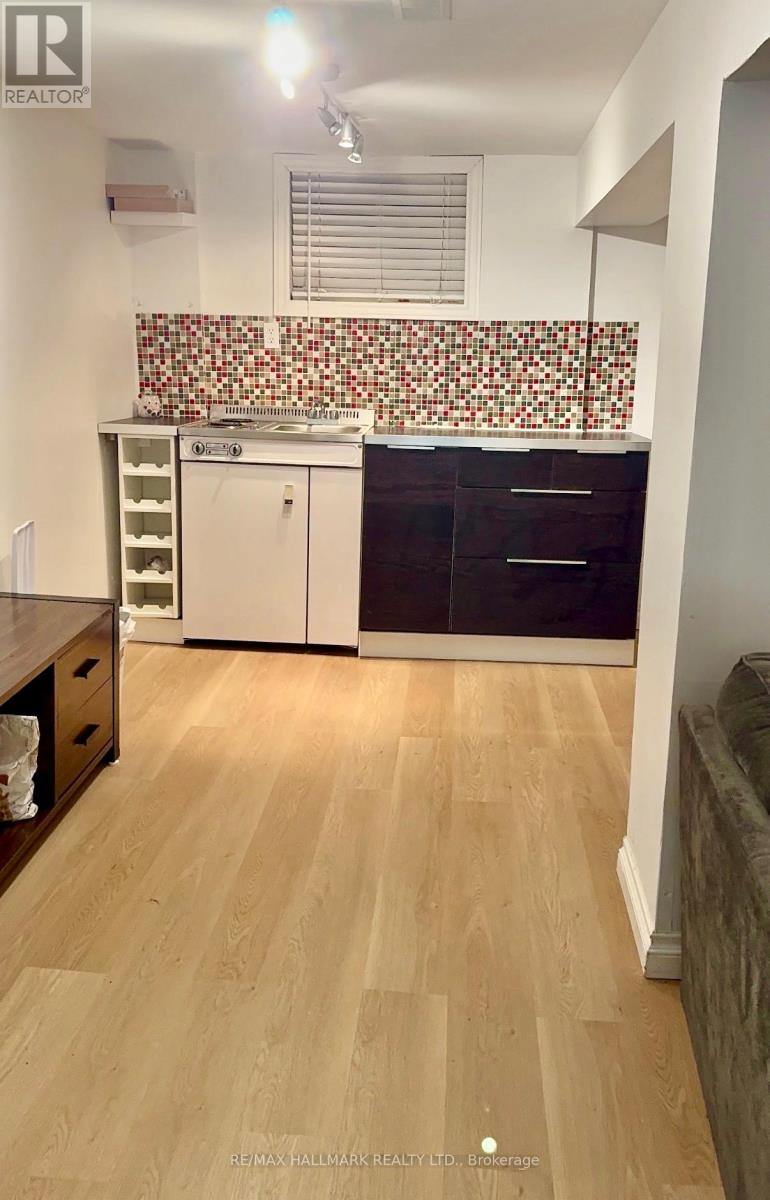 910 EGLINTON AVENUE E - 13