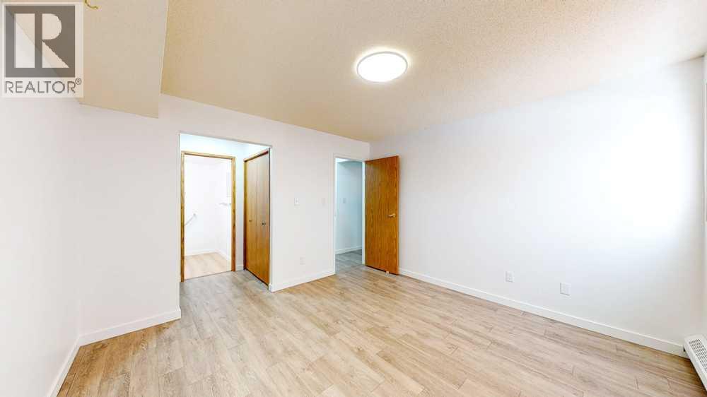 202, 3090 15 Avenue SE — photo 11