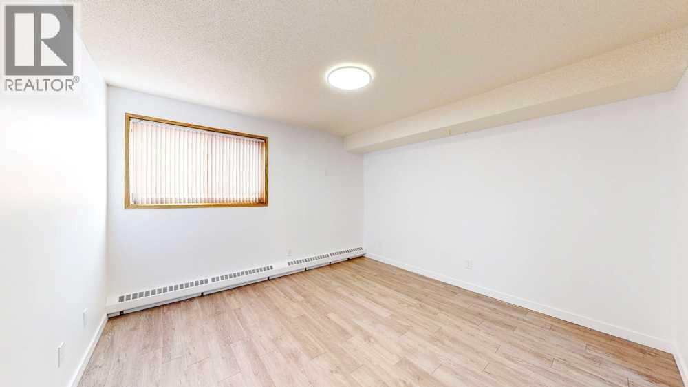 202, 3090 15 Avenue SE — photo 32