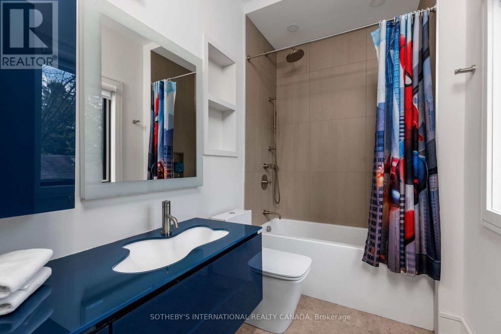 85 KINGSWAY CRESCENT - 26