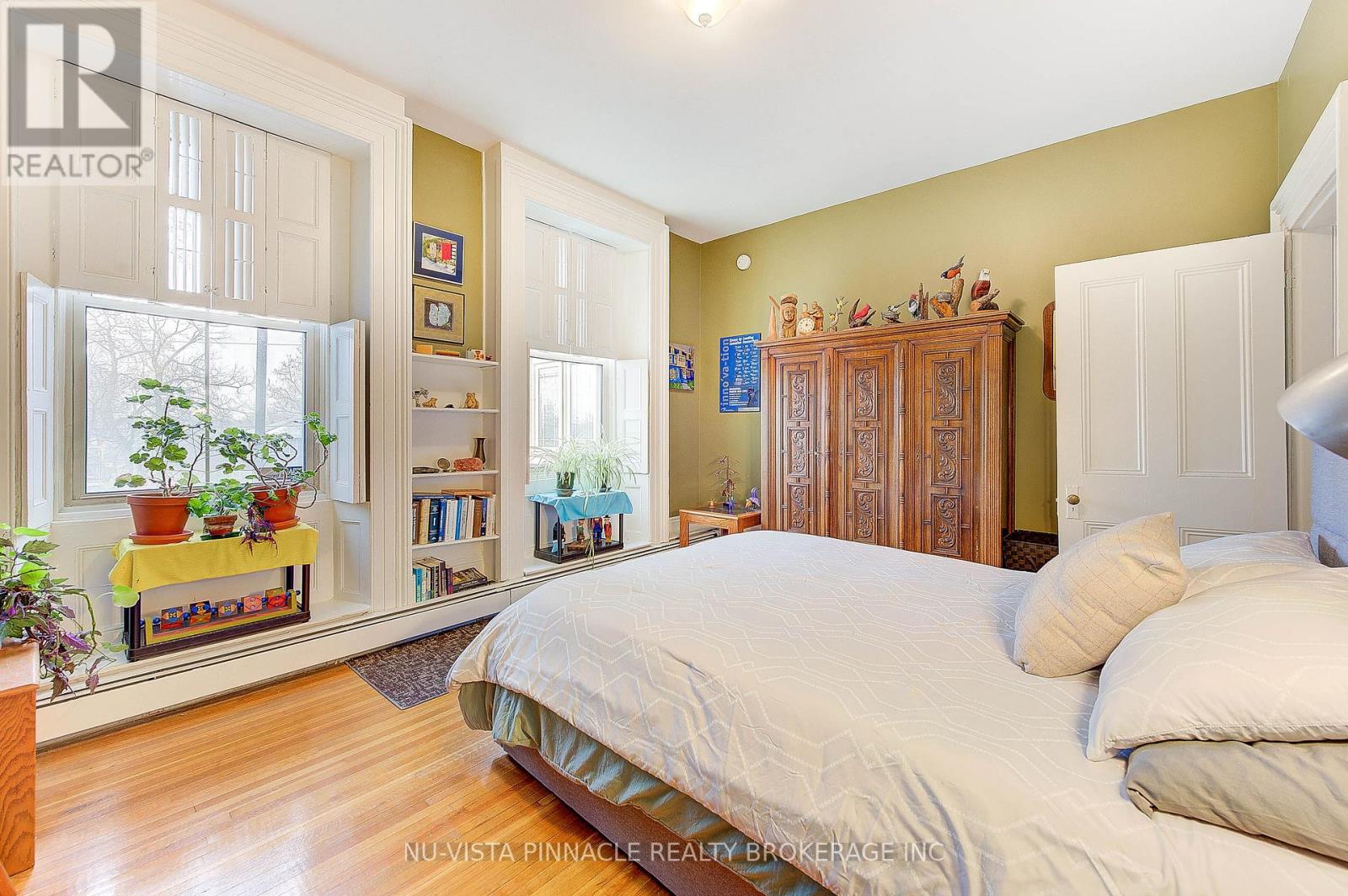 5 - 49 RIDOUT STREET S — photo 11