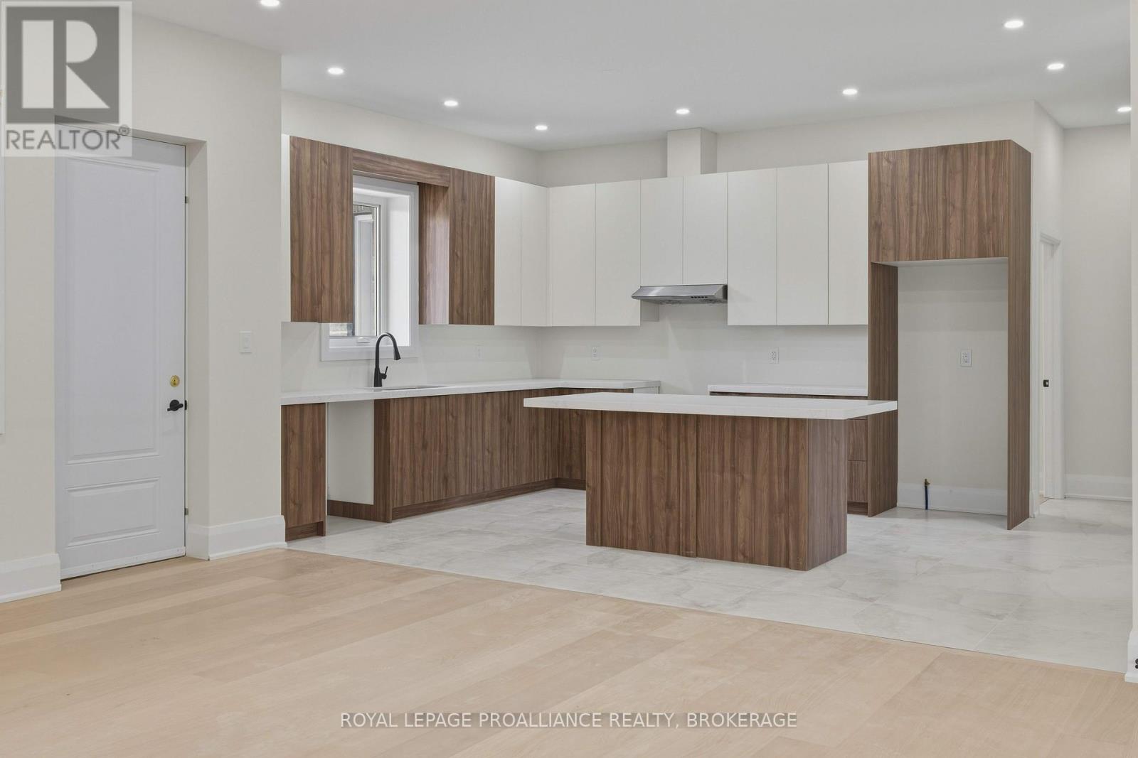 138 HINEMAN STREET — photo 10