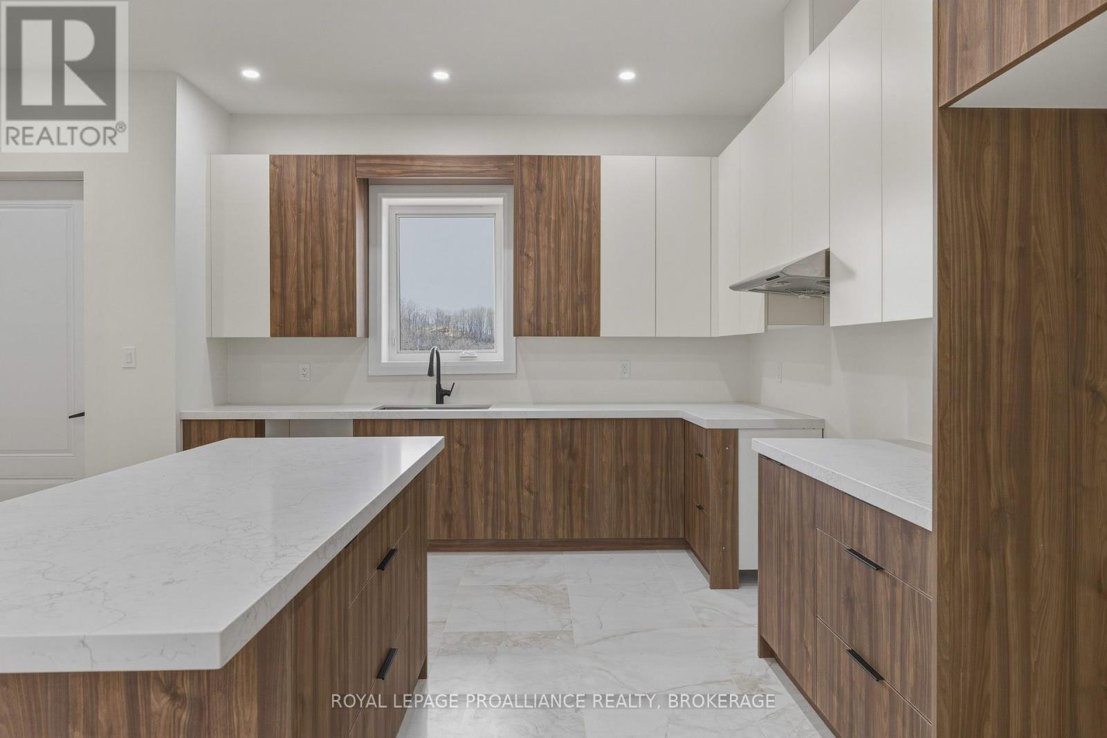 138 HINEMAN STREET — photo 11
